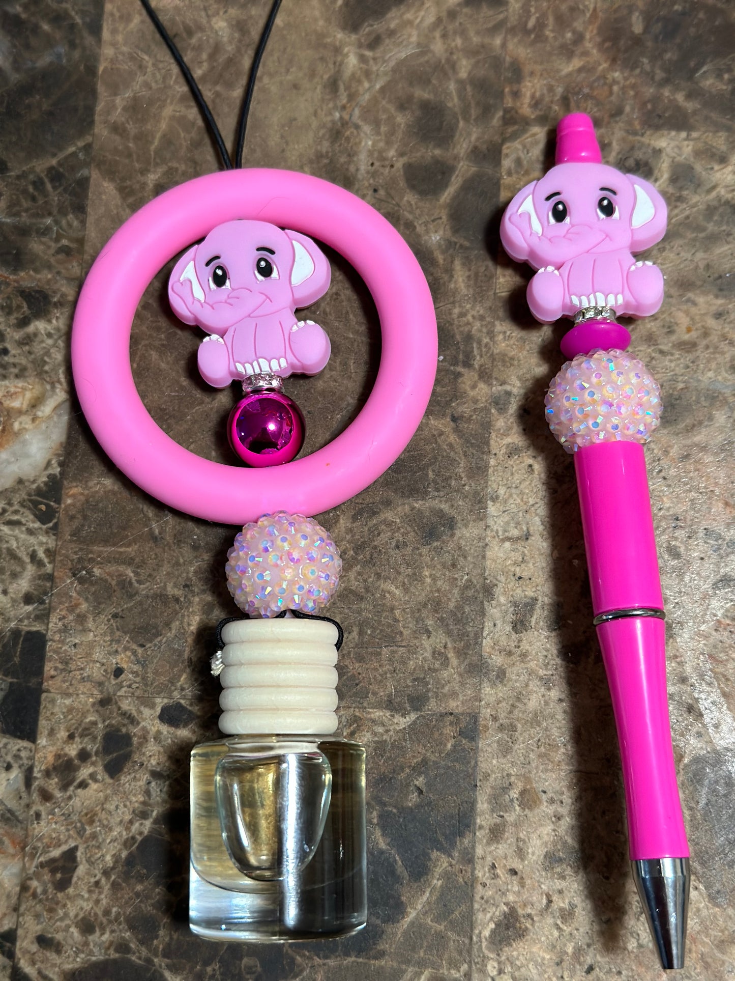 Set Elephant pen & Car Freshener